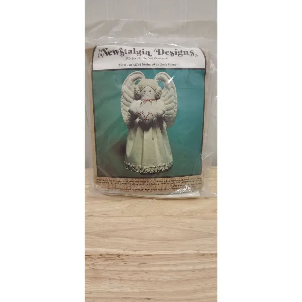 Vintage 1980 newstalgia designs angle craft all materials included. New old stoc